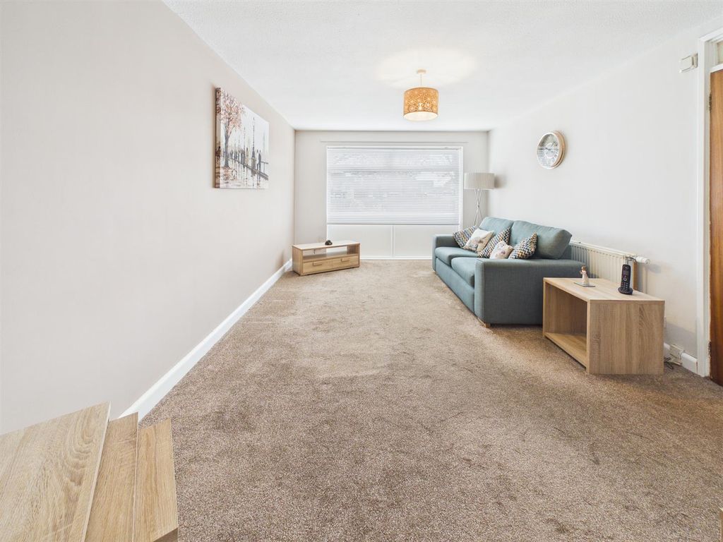 Property photo 3 of 18 Cam03782G0-Pr0295-Still015_Alt.Jpg