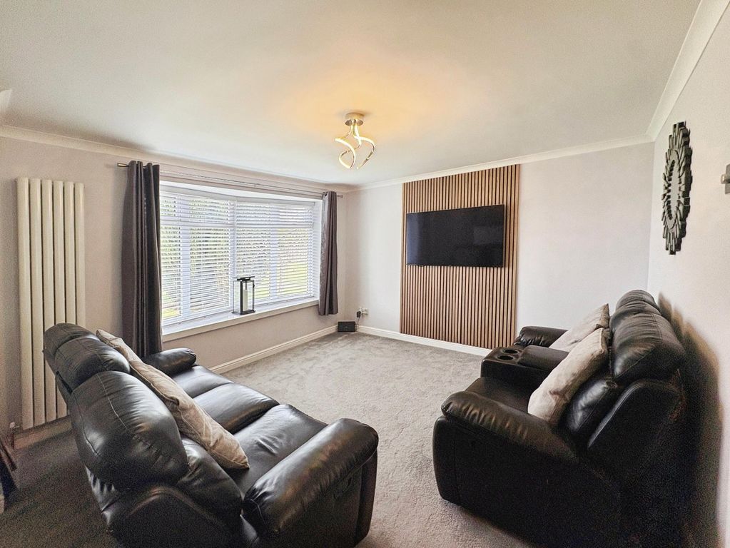 Property photo 2 of 19 Picture No. 50