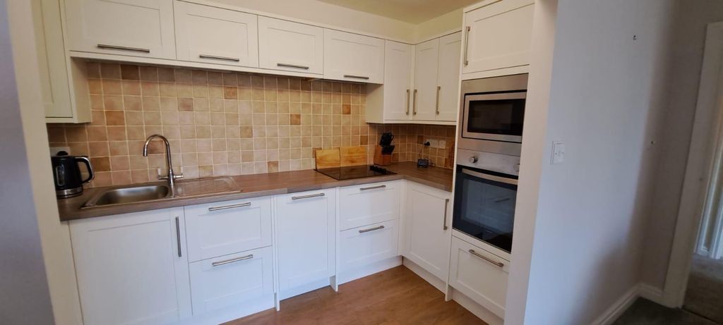 Additional image 4 of 2 bed flat for saleKing Edward Road, Knutsford WA16