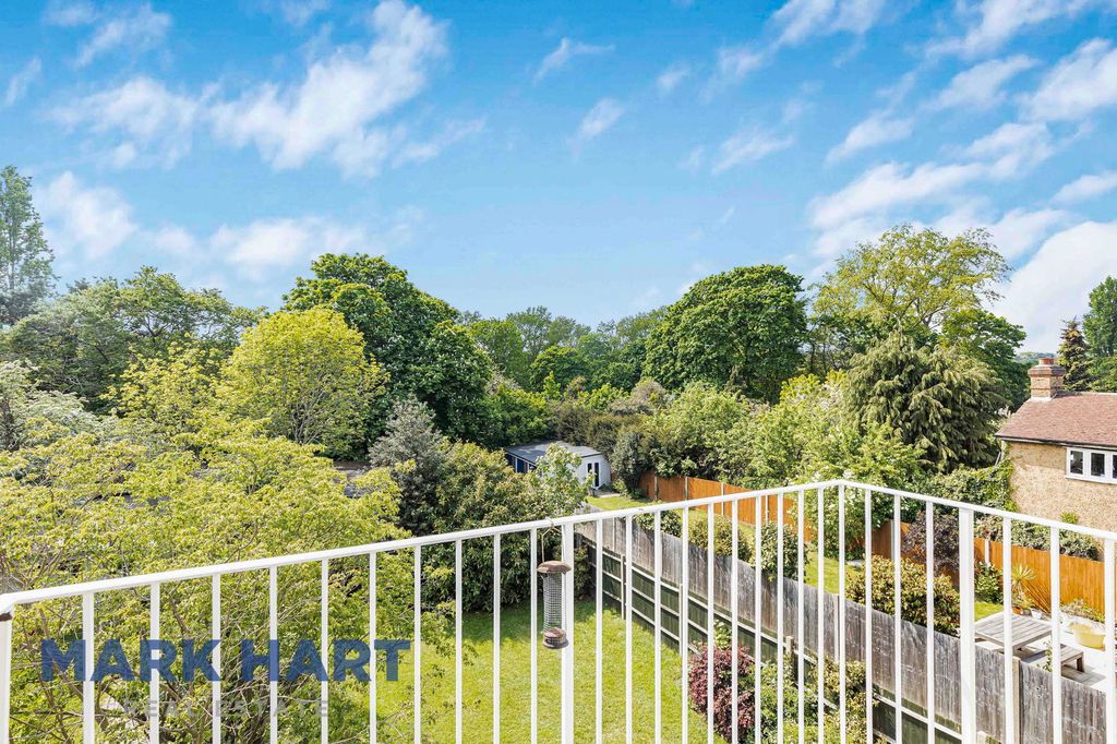 Property photo 1 of 24