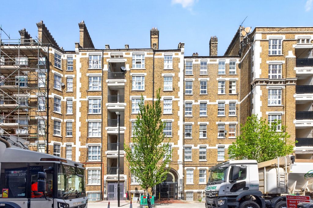 Property photo 3 of 19 Pbox-Img.Jpg