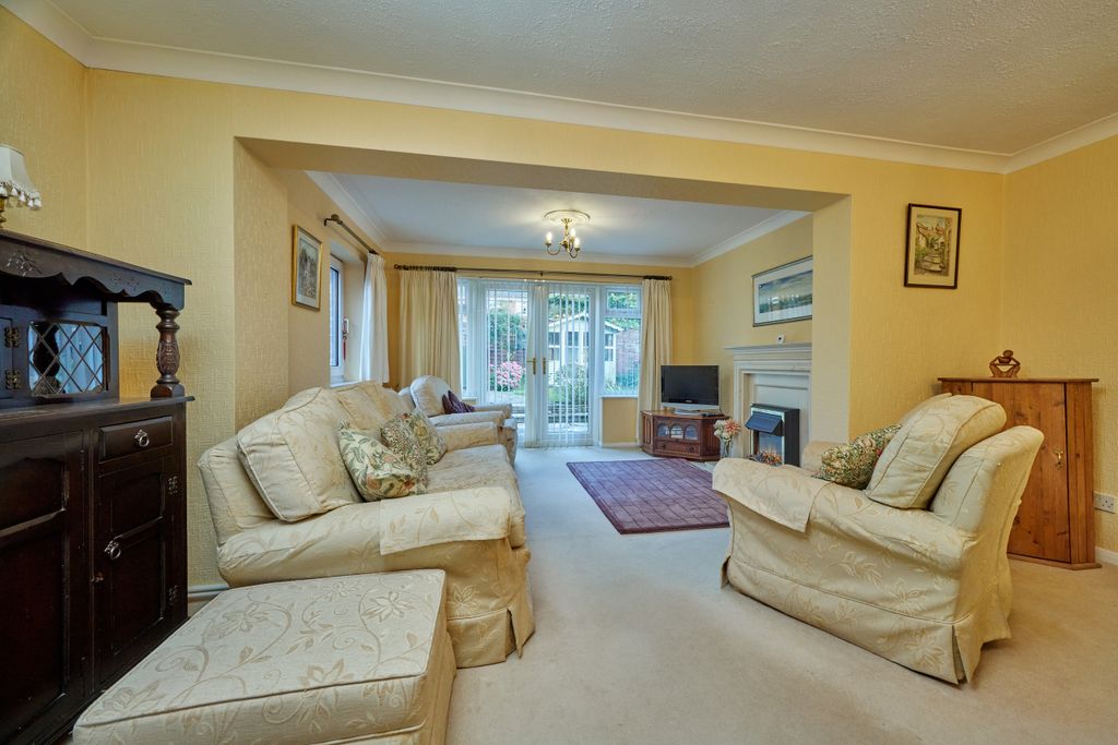 Property photo 3 of 17 Photo 3