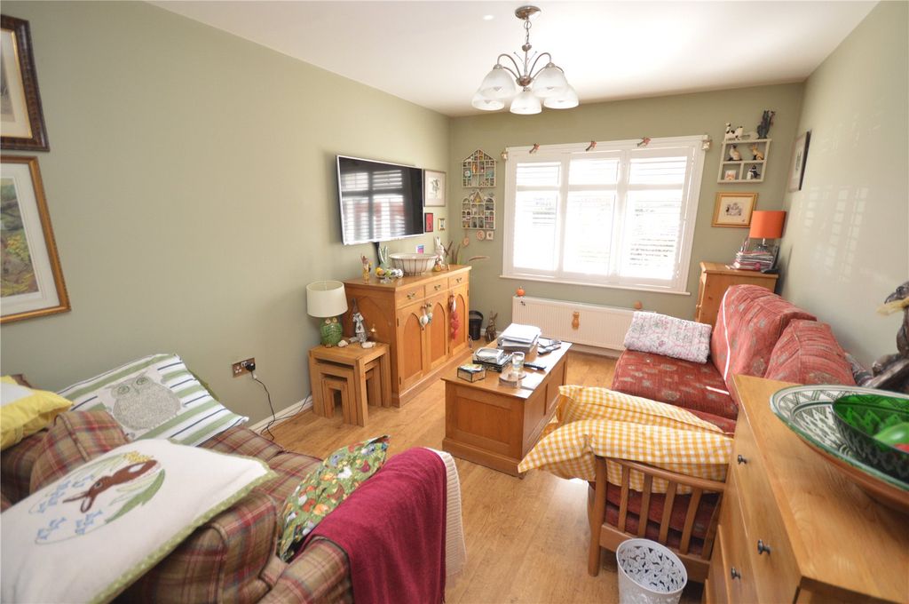 Property photo 2 of 13 Picture No. 05