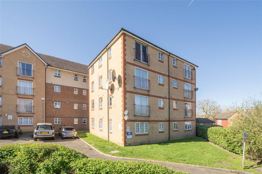 Property photo 1 of 8 External