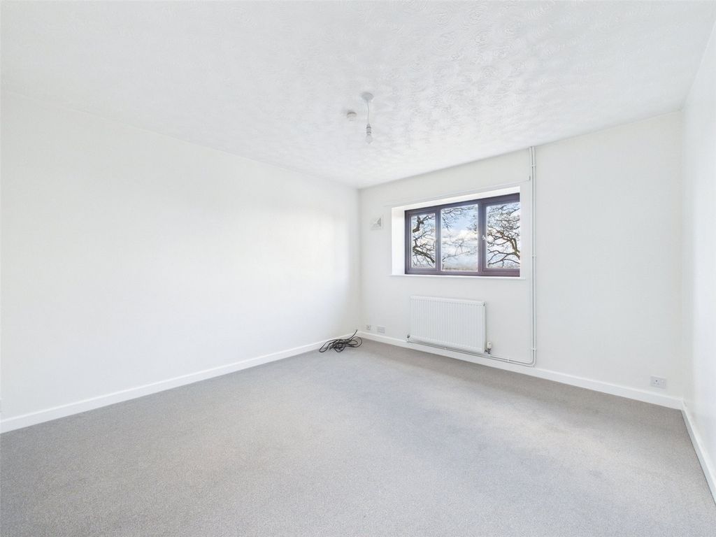 Property photo 2 of 16 Picture No. 01