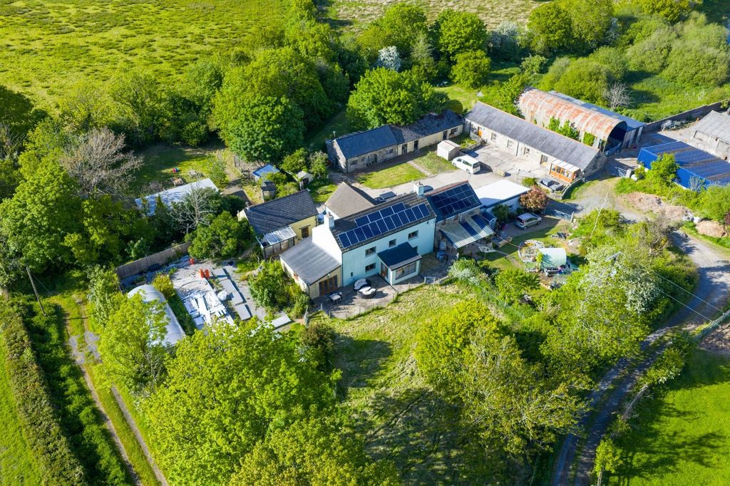 Property photo 1 of 68