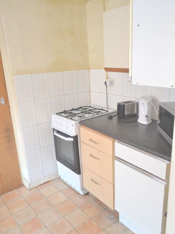 Property photo 3 of 13 Kitchen A