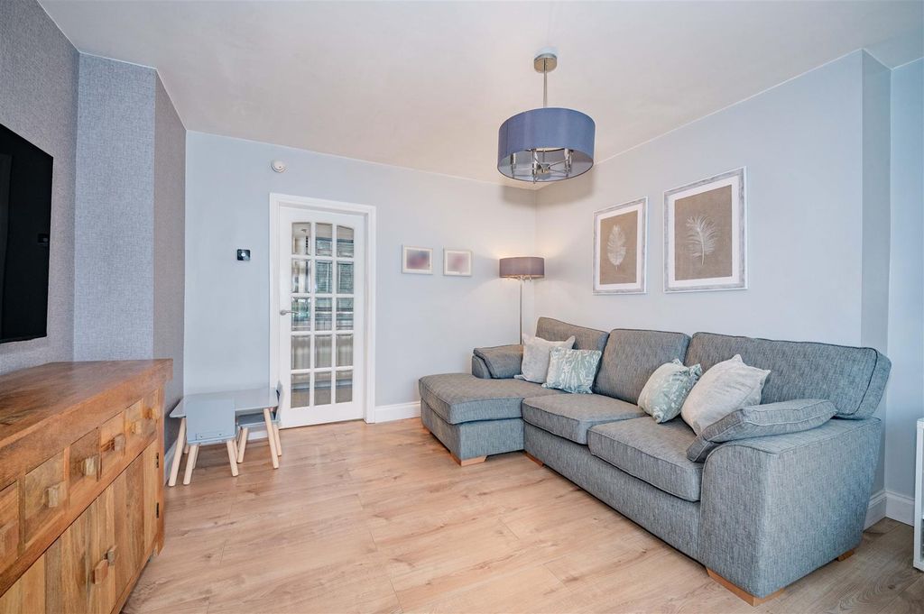 Property photo 3 of 14 167 Fintry Road Dundee-9.Jpg