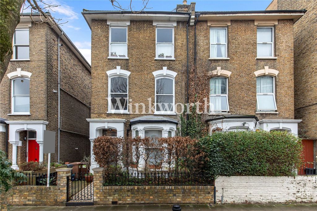 Property photo 1 of 17 Picture No. 16