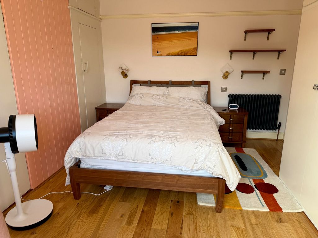 Property photo 1 of 3