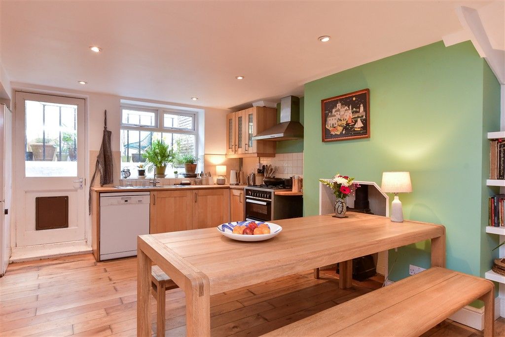 Property photo 2 of 16 Kitchen/ Breakfast Area