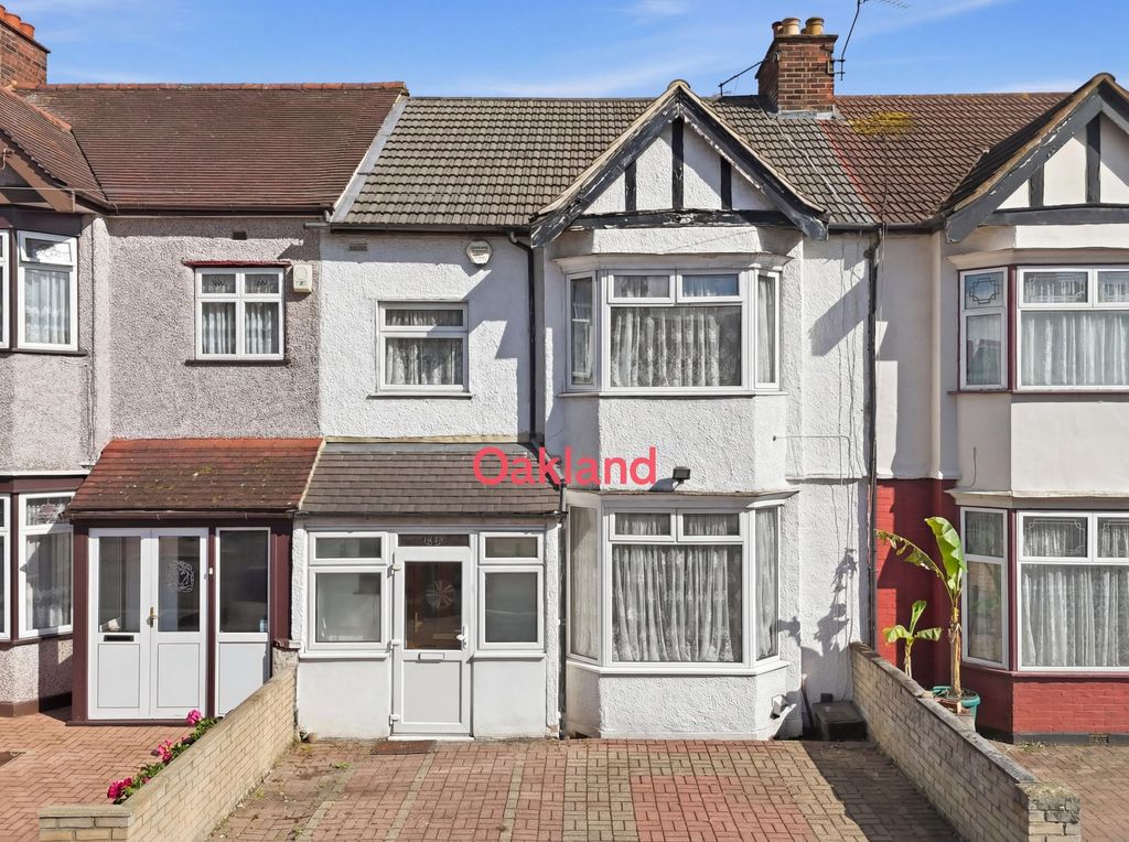 Property photo 1 of 32
