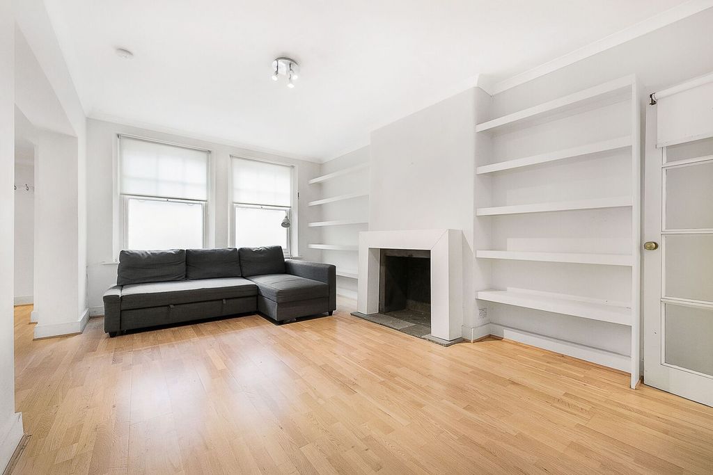 Property photo 2 of 34