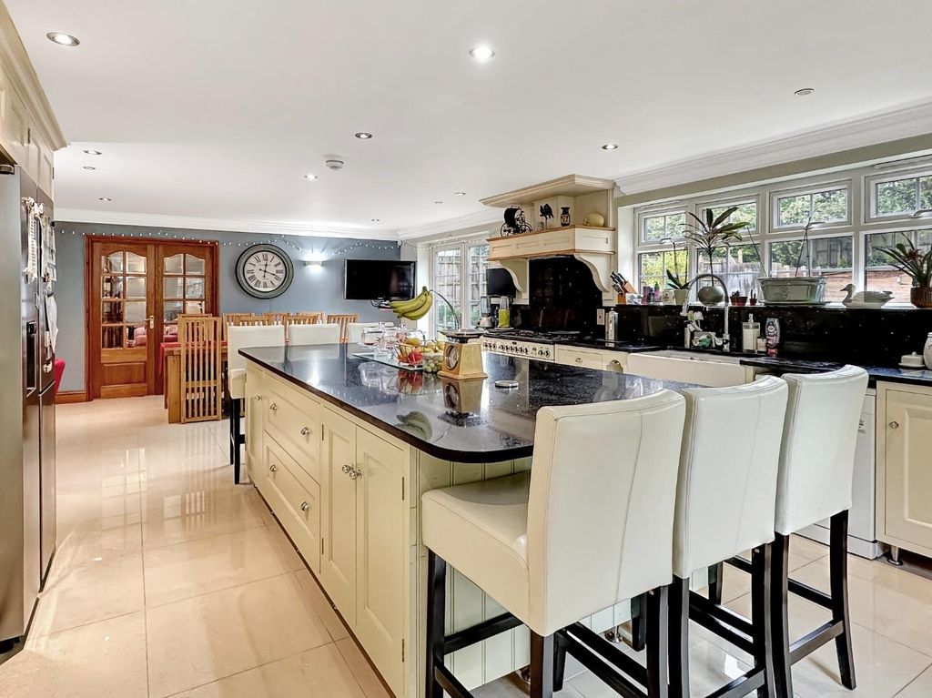 Property photo 3 of 27 905d39E0F0A4500B53Be0d643E156F1d64035076.Jpg