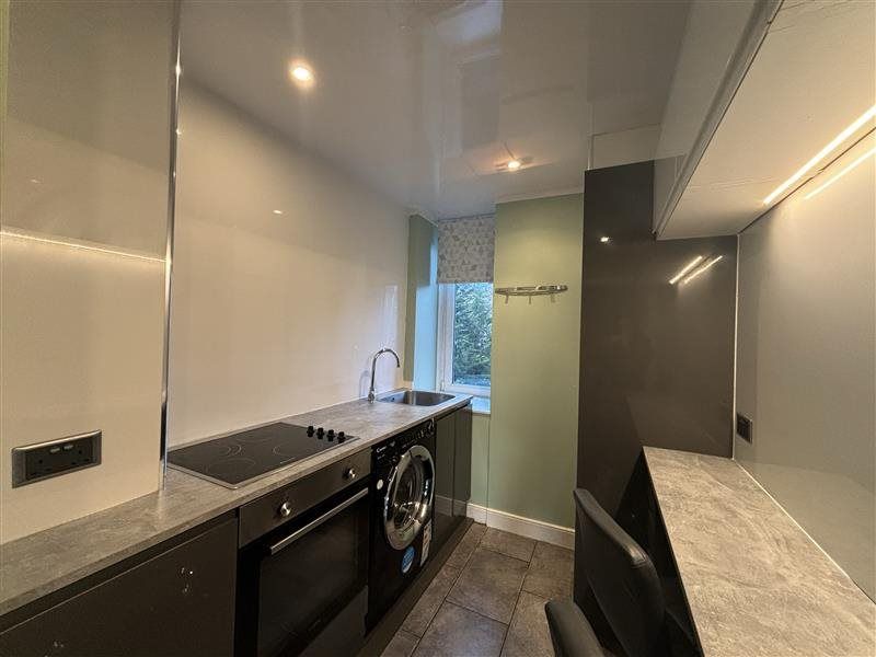 Property photo 1 of 6 6Ffbc91A-c618-4851-B61F-d8dc9E918Ec9