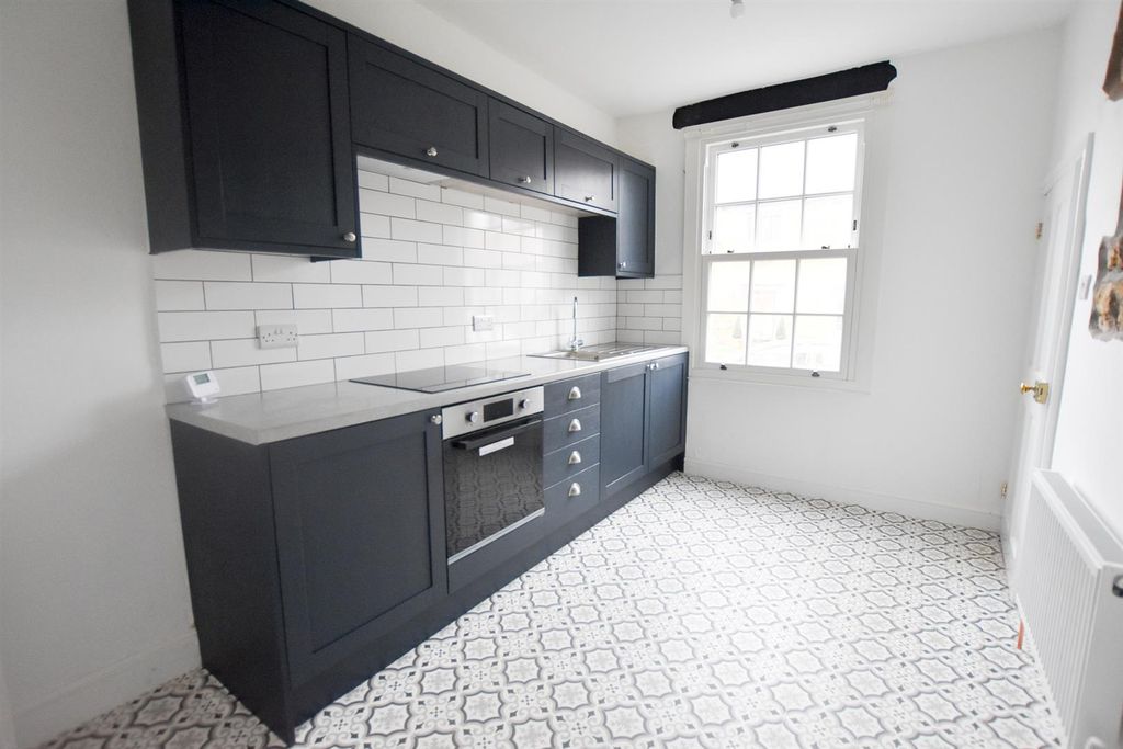 Property photo 1 of 12 Kitchen/Diner