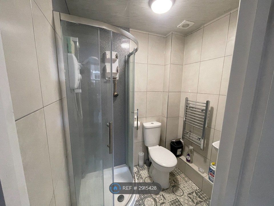 Property photo 2 of 6 Ensuite Shower And Toilet