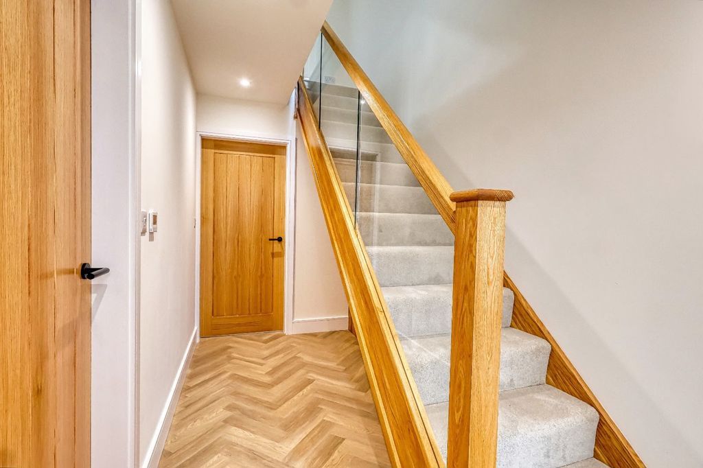 Property photo 3 of 36 Entrance
