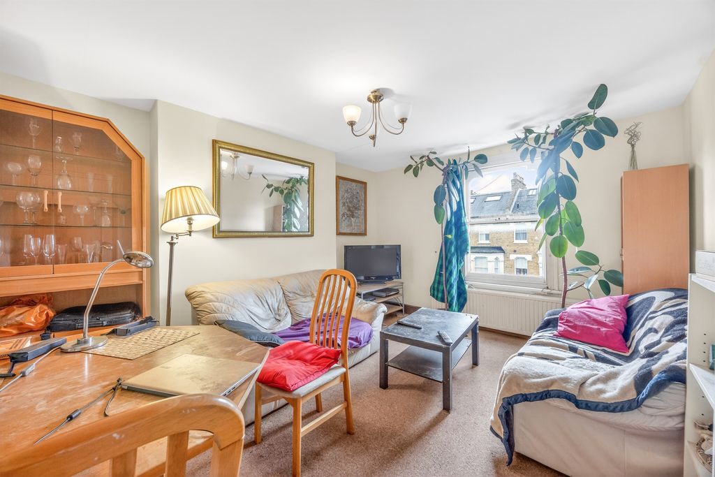 Property photo 3 of 12