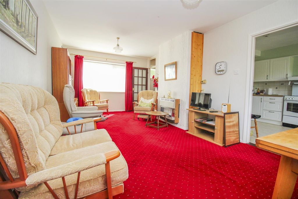Property photo 2 of 13 Img_8355.Jpg