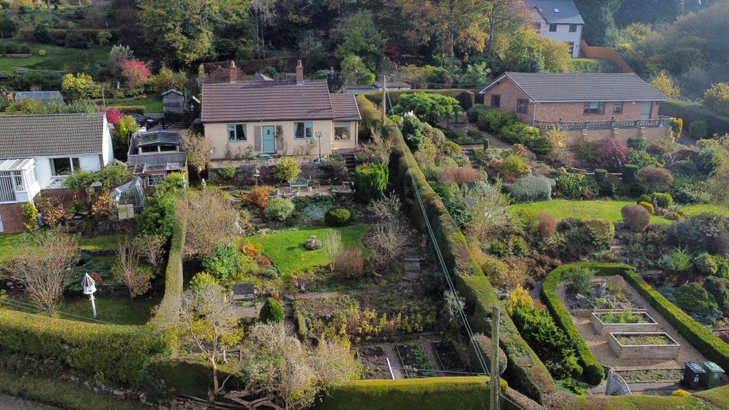Property photo 1 of 39