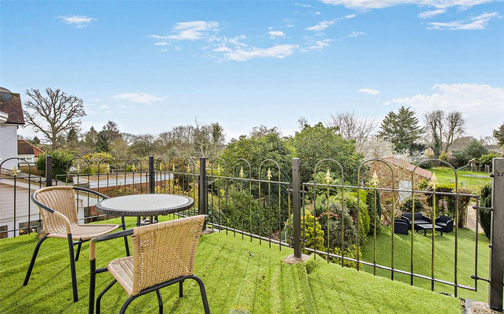 Property photo 2 of 23 Balcony