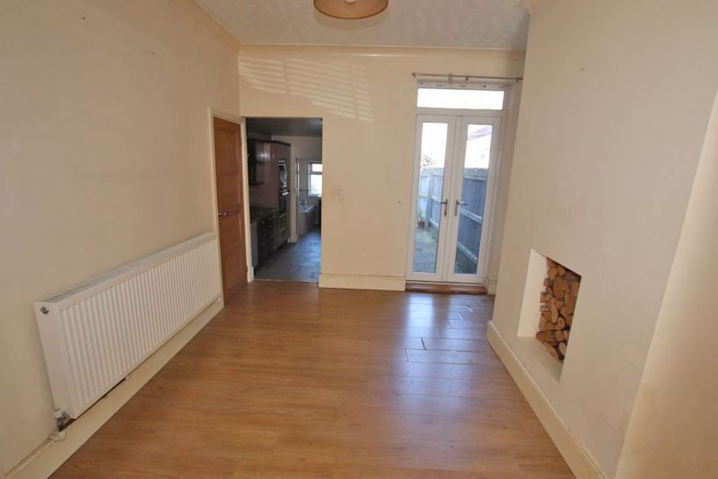 Property photo 3 of 11 Dining Area