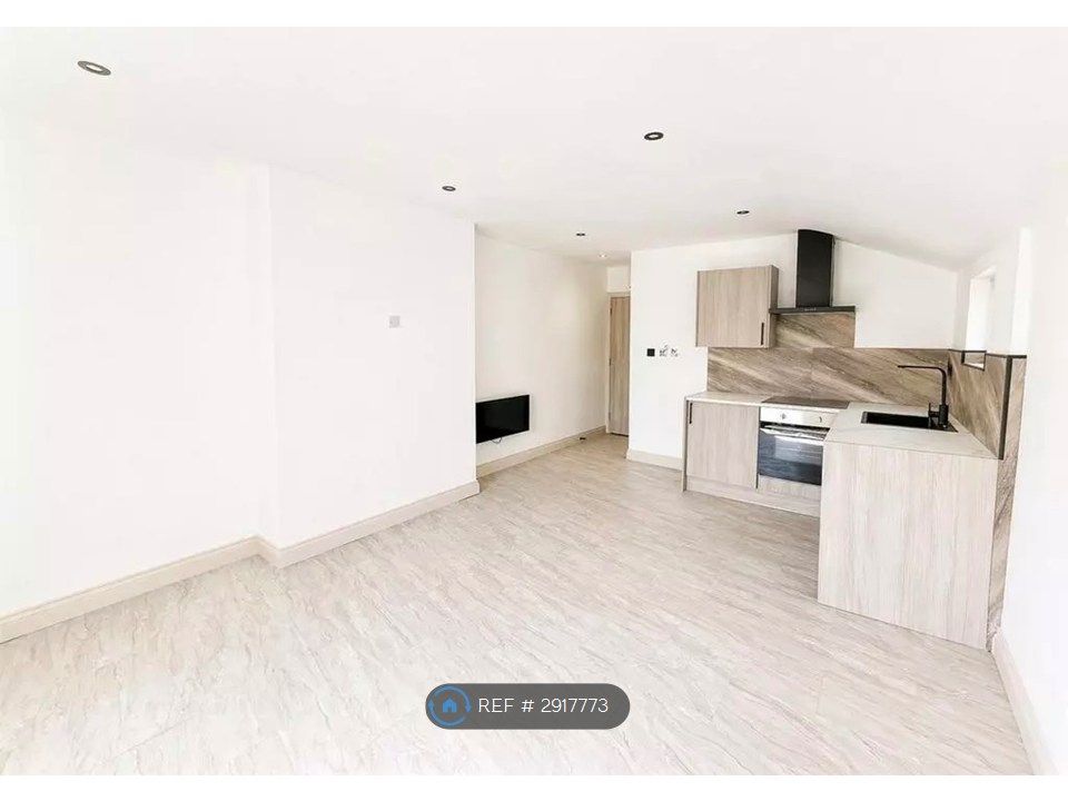 Property photo 1 of 2