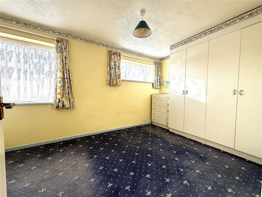 Property photo 1 of 10 Bedroom