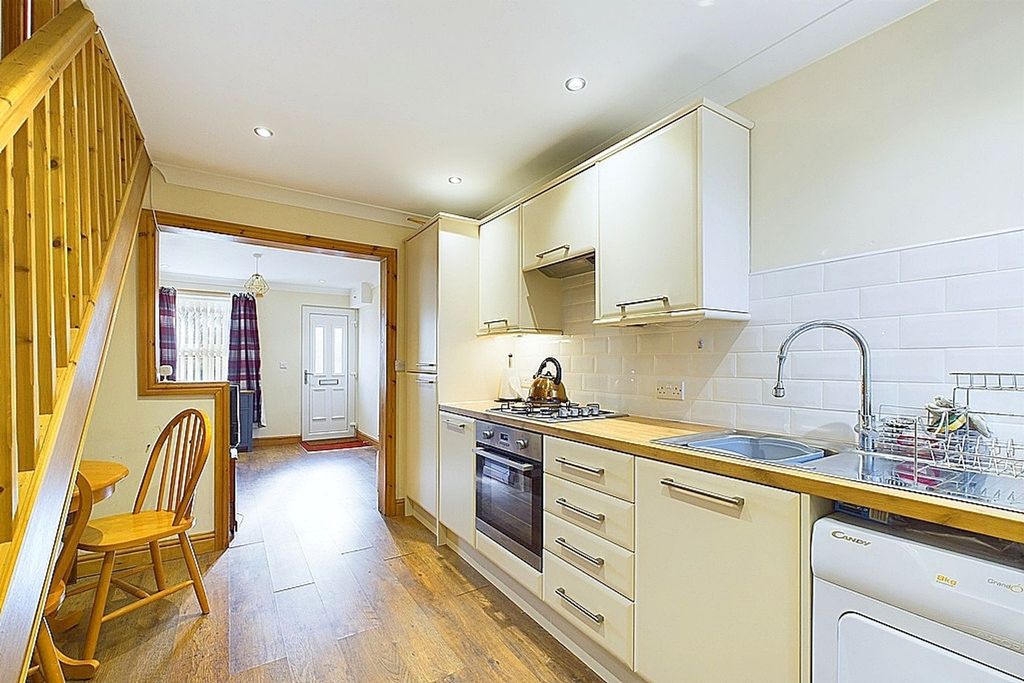 Property photo 3 of 13 Photo 7