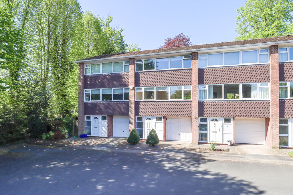 Additional image 16 of 3 bed terraced house for saleOld Rectory Close, Harpenden AL5