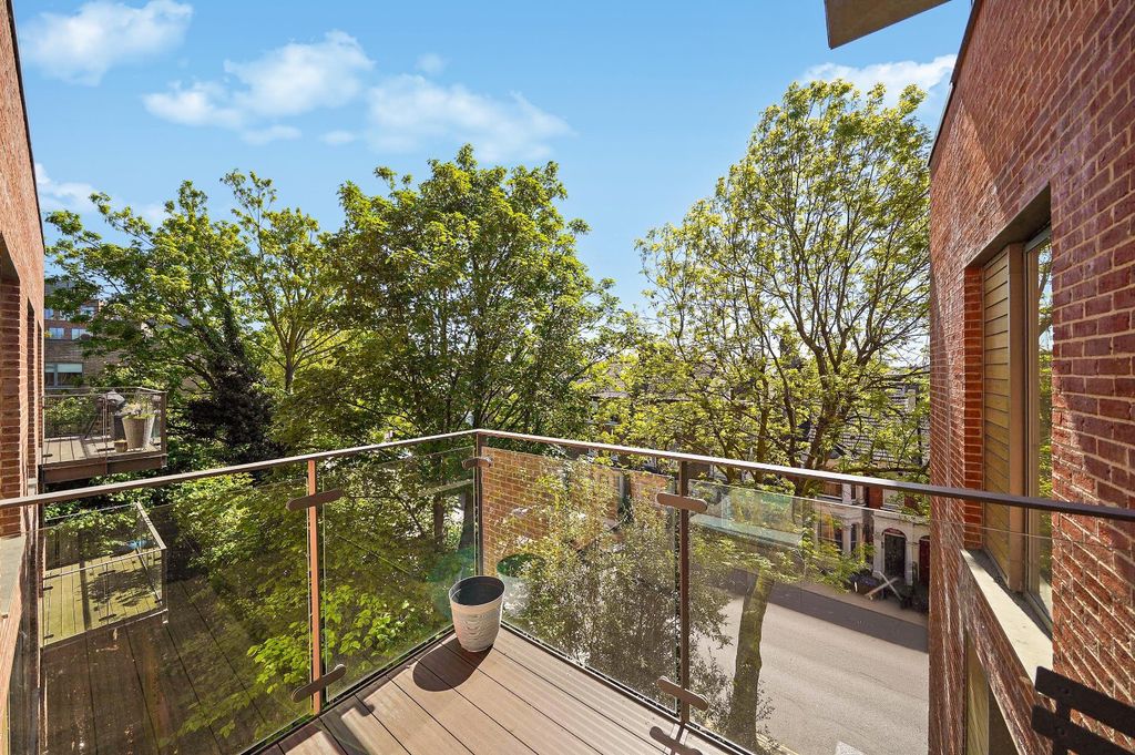 Property photo 2 of 20 Picture No. 11