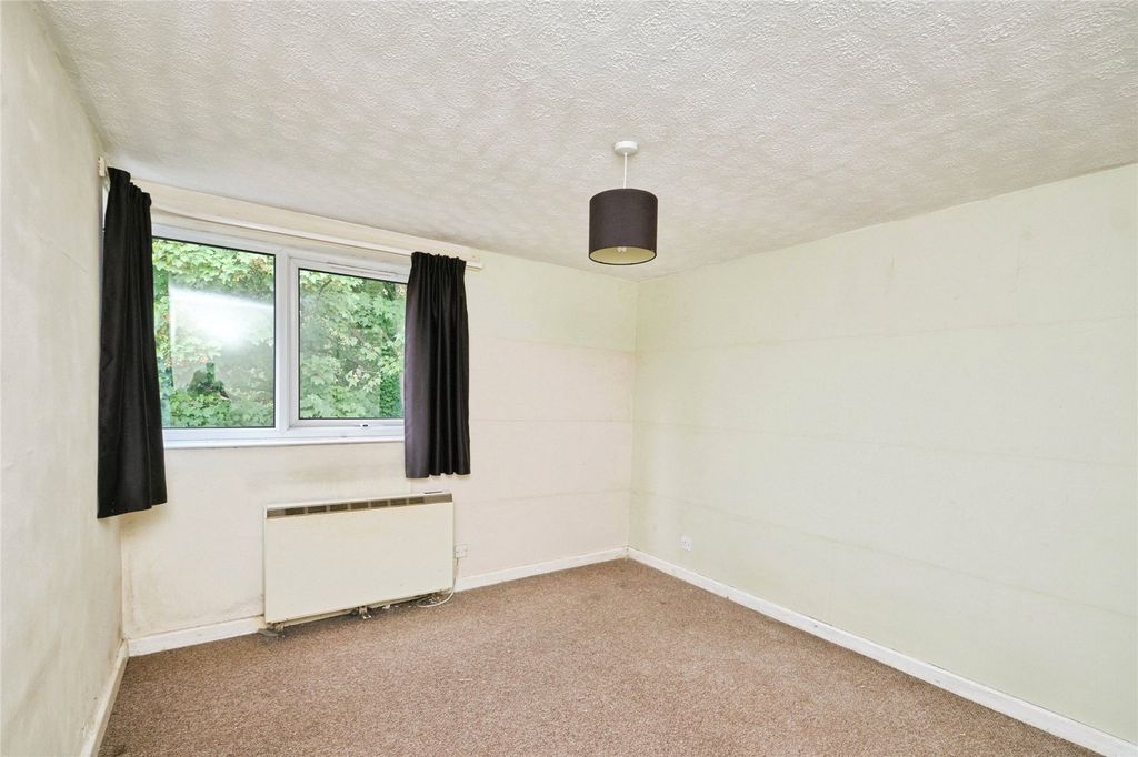 Property photo 3 of 11 Picture No. 15