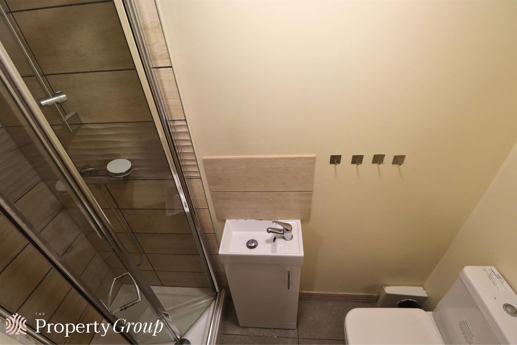 Property photo 2 of 6 23 Stoke Green F8 (4).Png