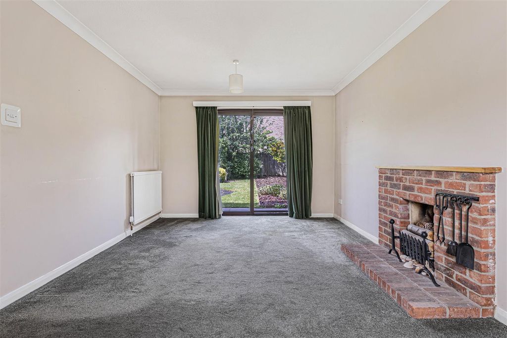 Property photo 3 of 20 19_84041.Jpg