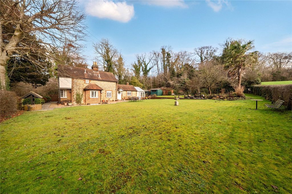 Property photo 2 of 21 Picture No. 17