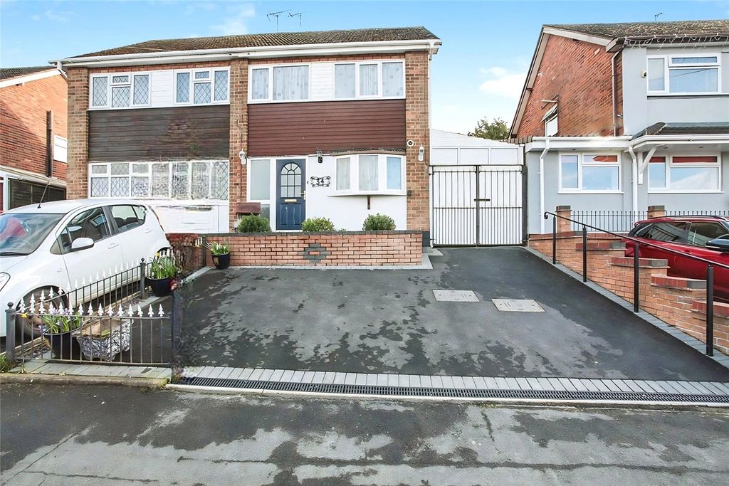 Property photo 1 of 8 Main Photo