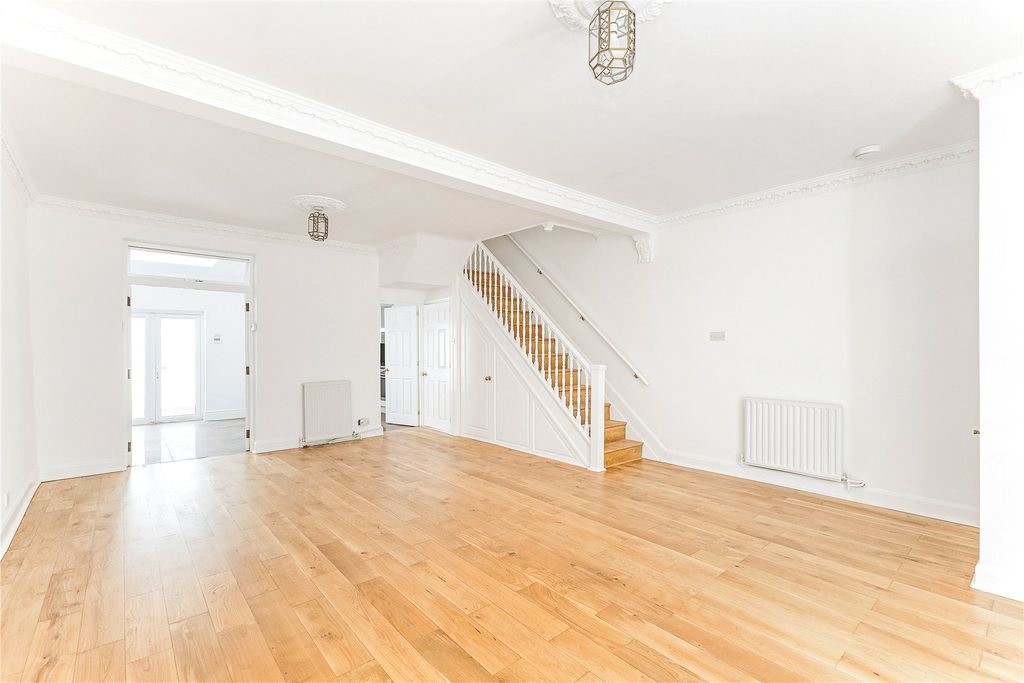 Property photo 3 of 12 Picture No. 27