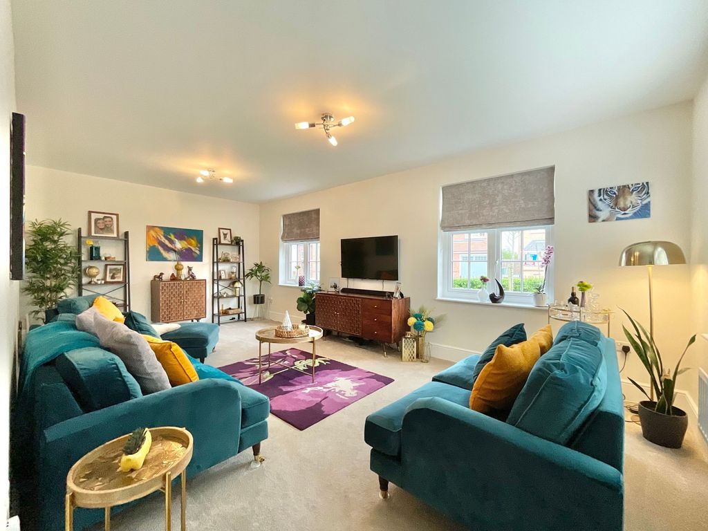 Property photo 2 of 31