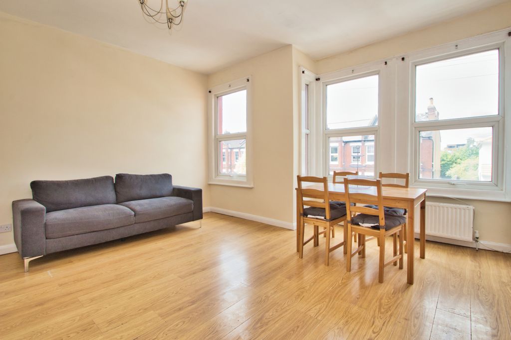 Property photo 3 of 10 Gallery