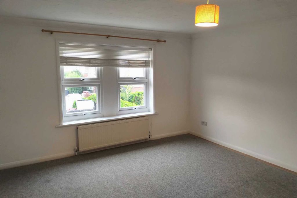 Property photo 2 of 6