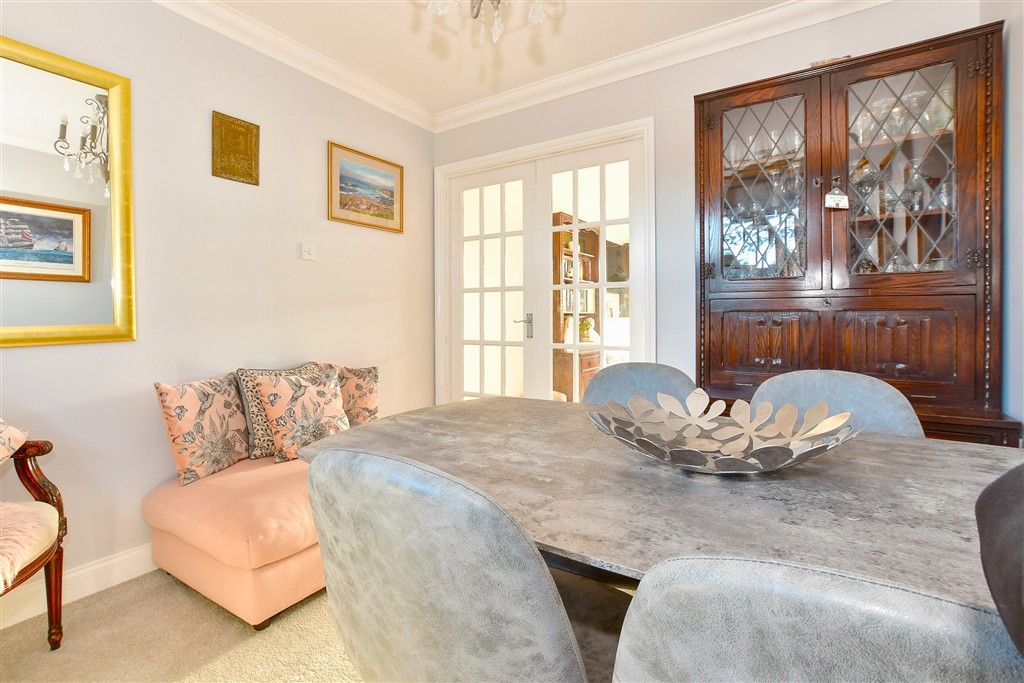 Property photo 1 of 10 Dining Room