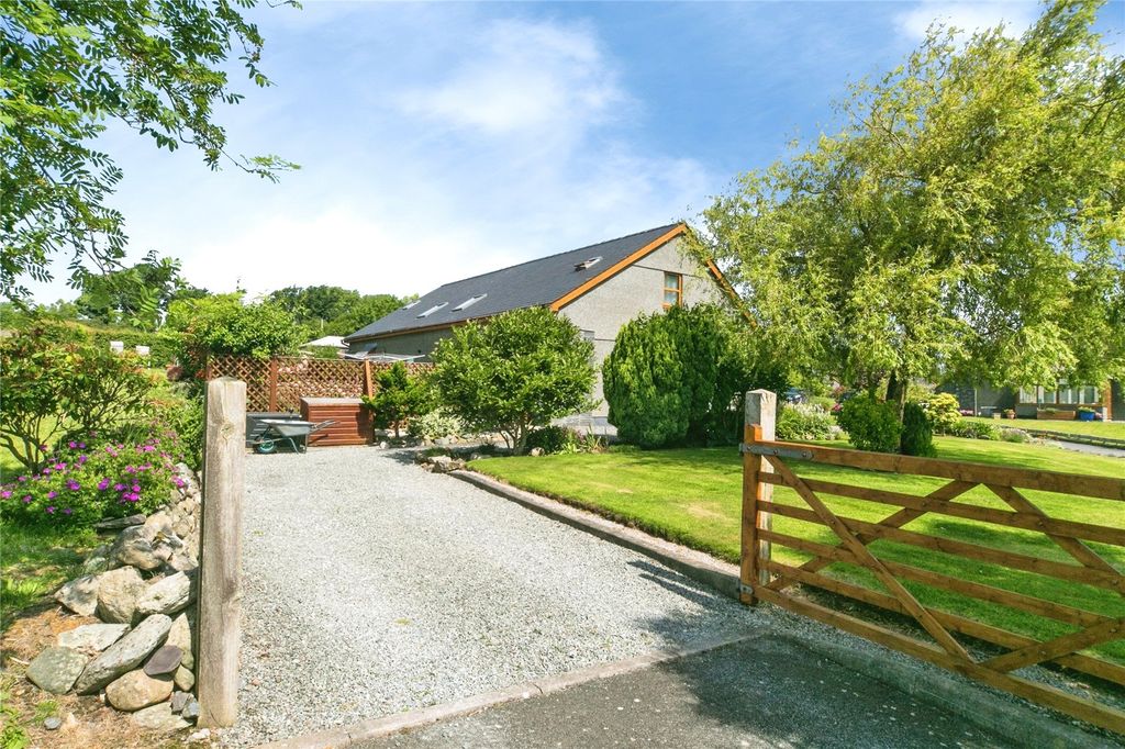 Property photo 2 of 26 Picture No. 23