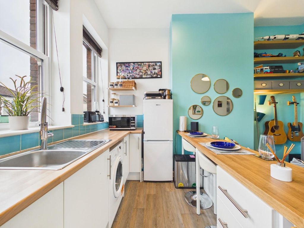 Property photo 2 of 23 Cam01530G0-Pr0390-Still017.Jpg