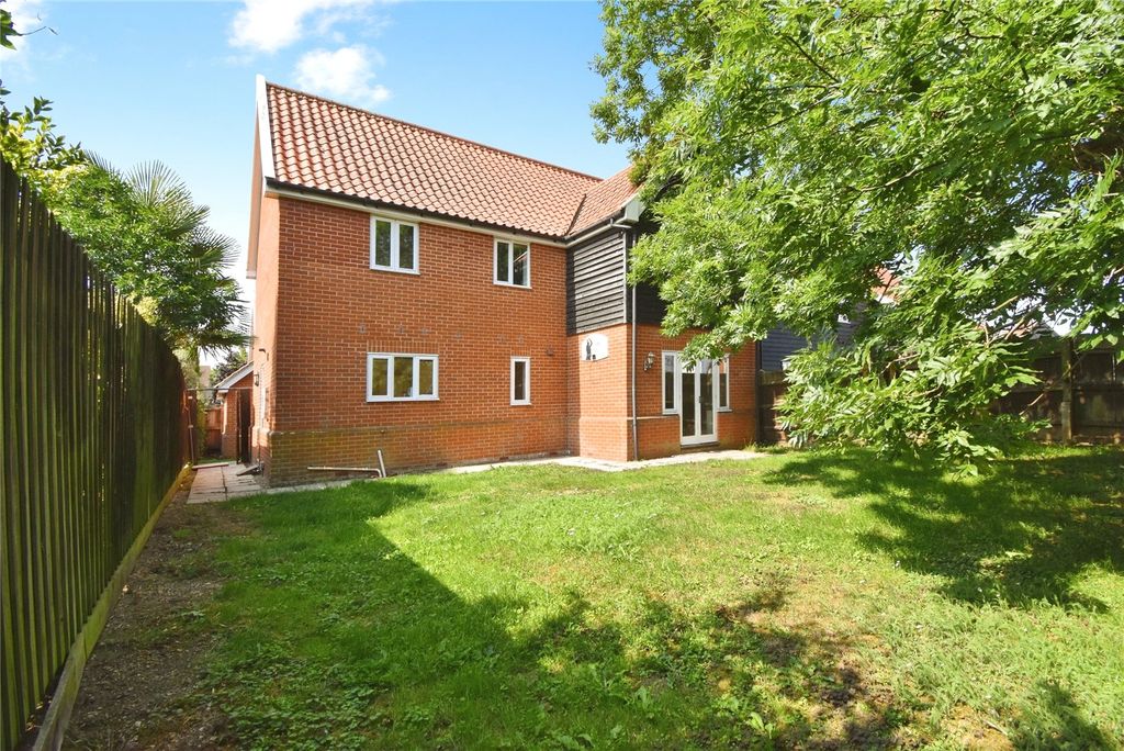 Property photo 2 of 17 Picture No. 10