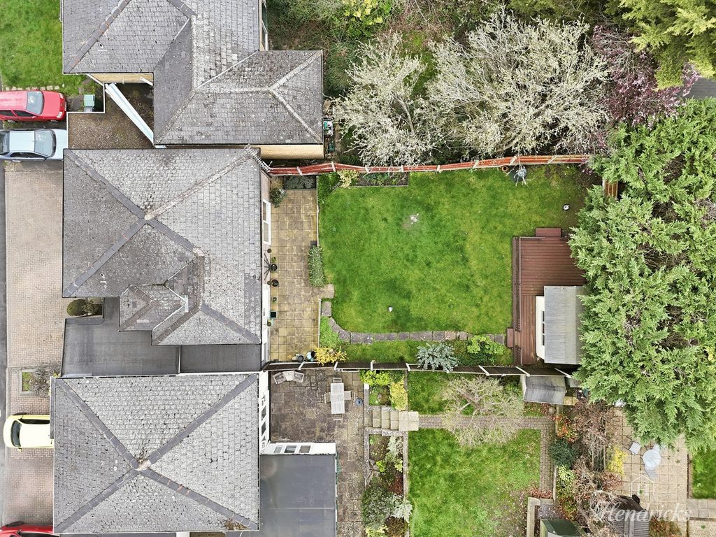 Property photo 2 of 22