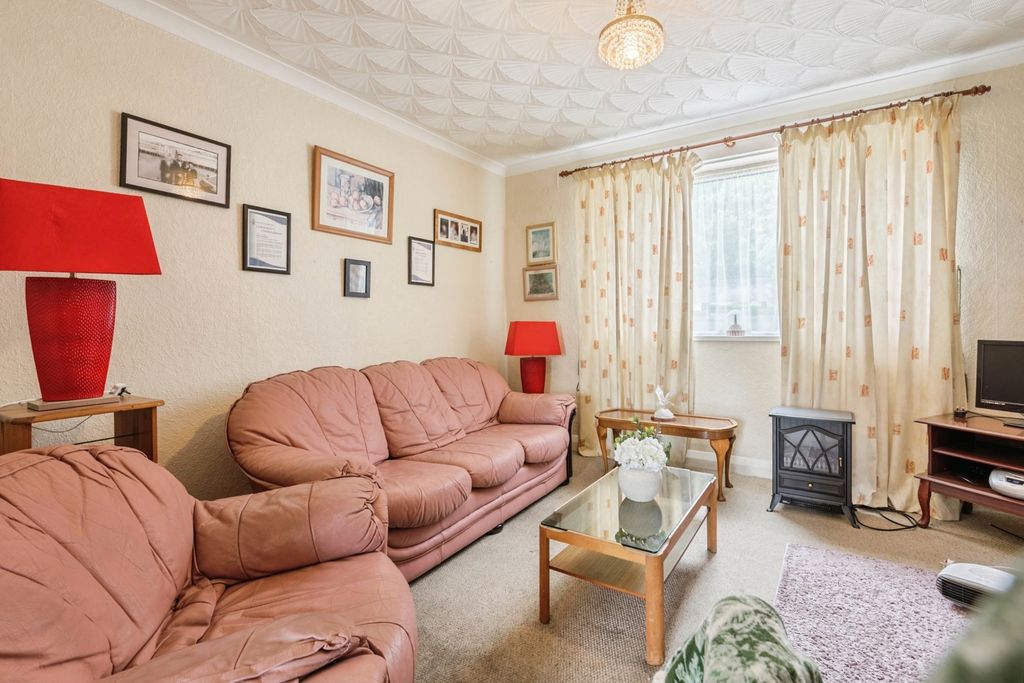 Property photo 3 of 20 Pbox-Img.Jpg