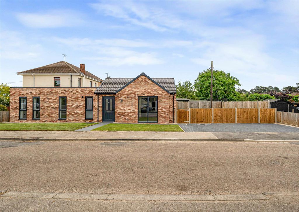 Property photo 1 of 16 14_56392-1.Jpg