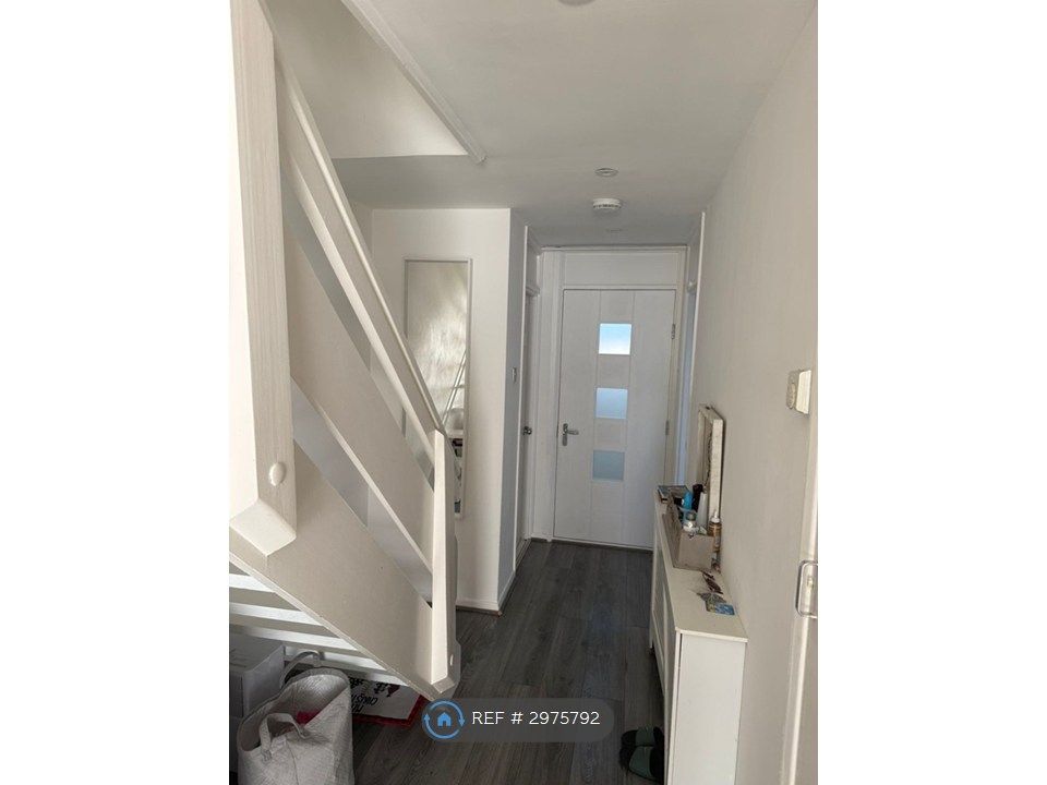 Property photo 1 of 28 Hallway