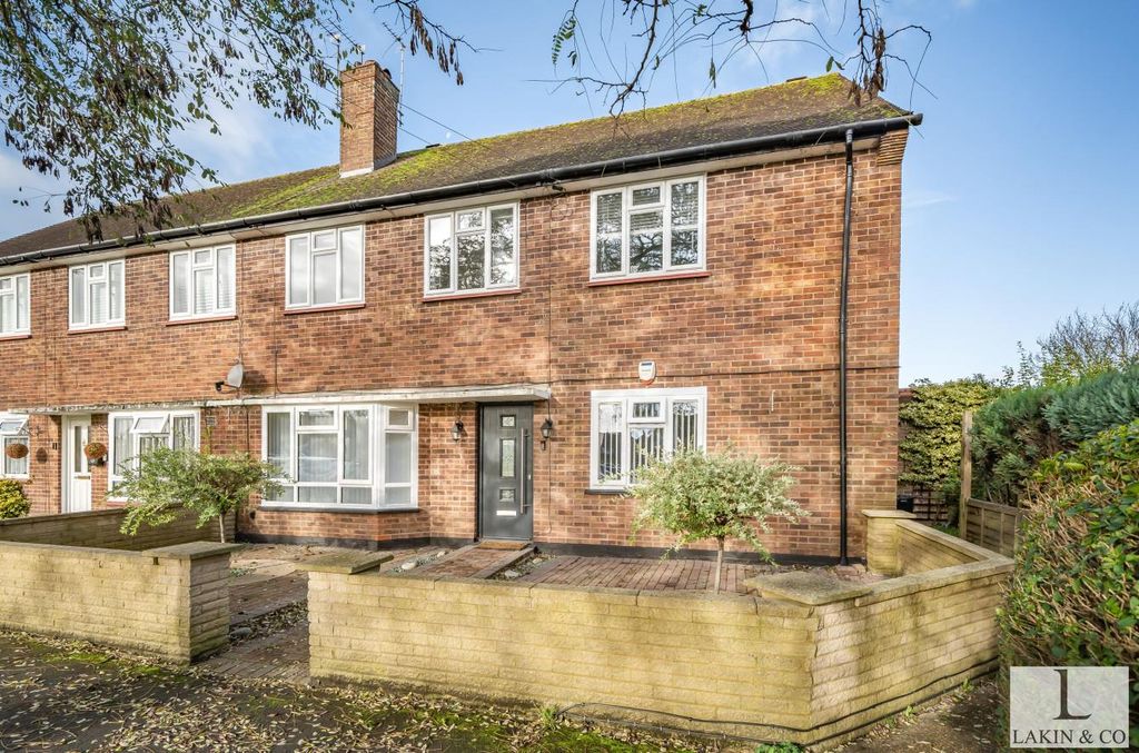 Property photo 1 of 12